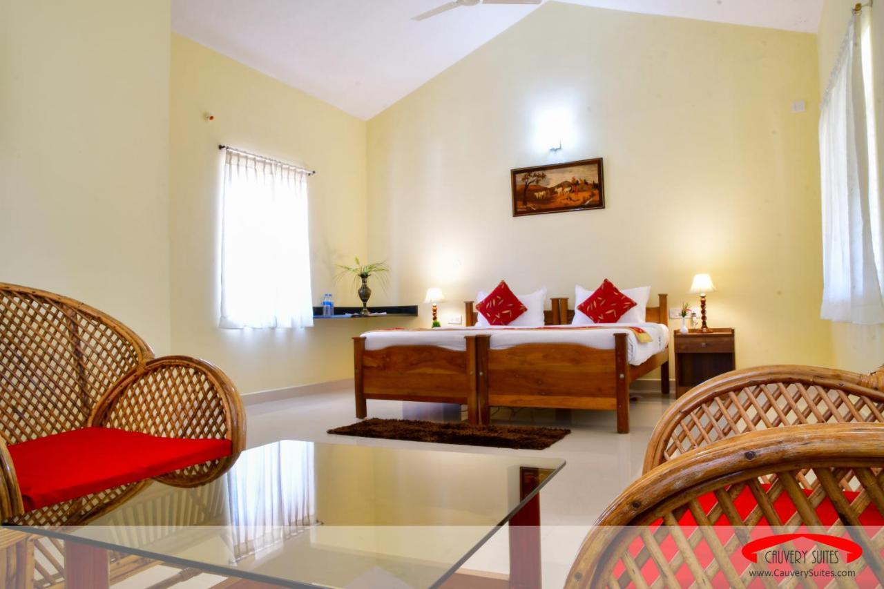 Cauvery Suites マディケーリ エクステリア 写真